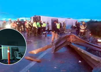 Volcadura De Camión En Apodaca - Alcaldes Regios