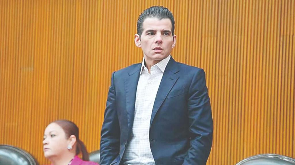 Image - Alcaldes Regios Propaganda-naranja-de-mike-flores-campaña-política-en-nl-movimiento-naranja-entrevista-de-adela-micha-promoción-electoral-ilegal-campaña-mike-flores