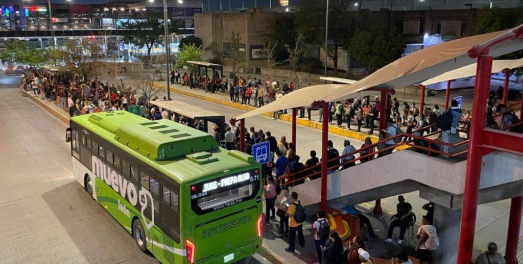 Crisis De Movilidad En Nuevo León - Alcaldes Regios